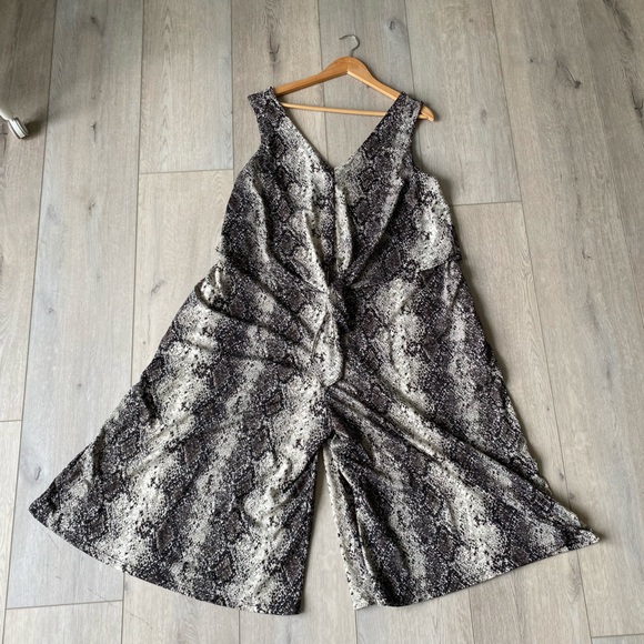 Breezy cropped jumpsuit 2x - Picture 6 of 9